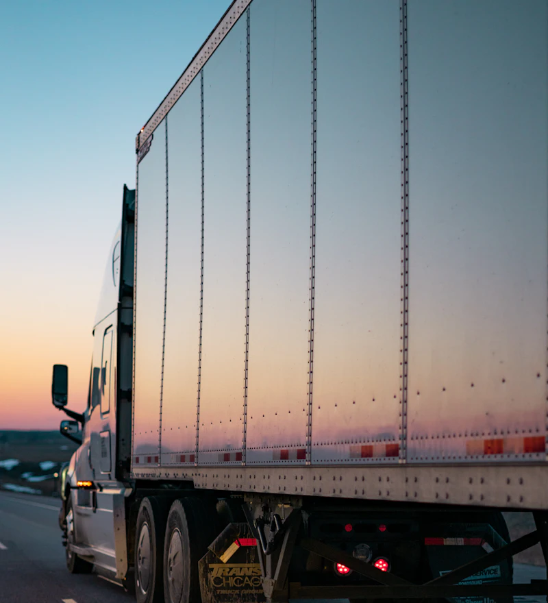 White freight truck in daylight
